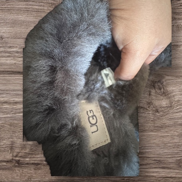 UGG Women's  Disquette Charcoal Cozy Slippers - Picture 8 of 8